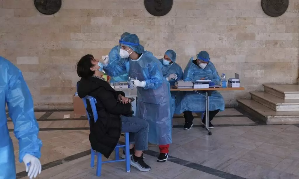 Κορονοϊός: Έκτακτη ανακοίνωση – Αυτά τα μέτρα επέστρεψαν