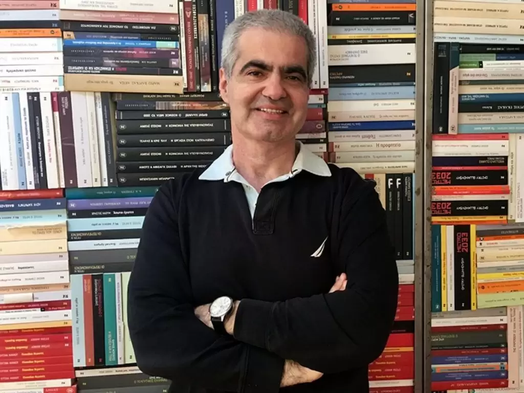 Συνελήφθη ο Βασίλης Παπαθεοδώρου για παιδική πορνογραφία – Ποιος είναι και τι έκανε