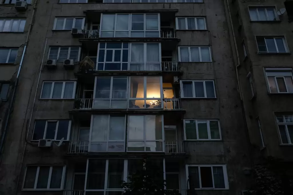 Μπήκε ο χειμώνας: Άρχισαν οι ώρες αιχμής που «κόβουμε» ρεύμα