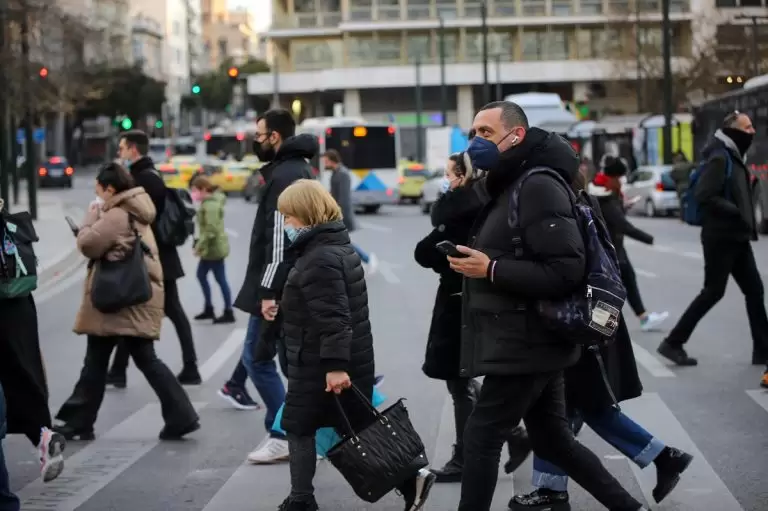 Επιταγή ακρίβειας: Οι 3 «κόφτες» που στερούν τα 250 ευρώ σε συνταξιούχους