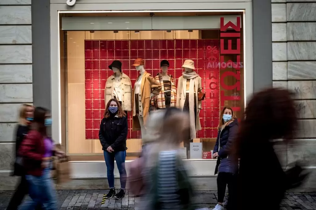 Εμπλοκή στην Κυριακή με ανοιχτά μαγαζιά στις 27/11 – Ανακοίνωσαν απεργία