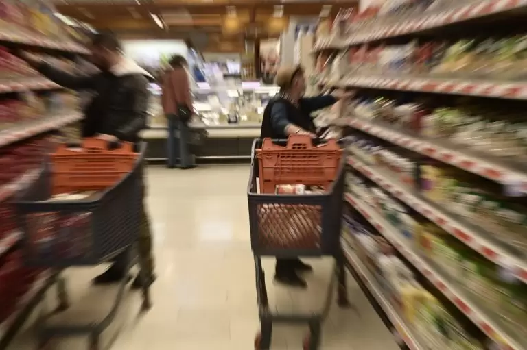 Φιάσκο το Food Pass: Οργή για το… δήθεν κουπόνι για το σούπερ μάρκετ – Όλη η αλήθεια