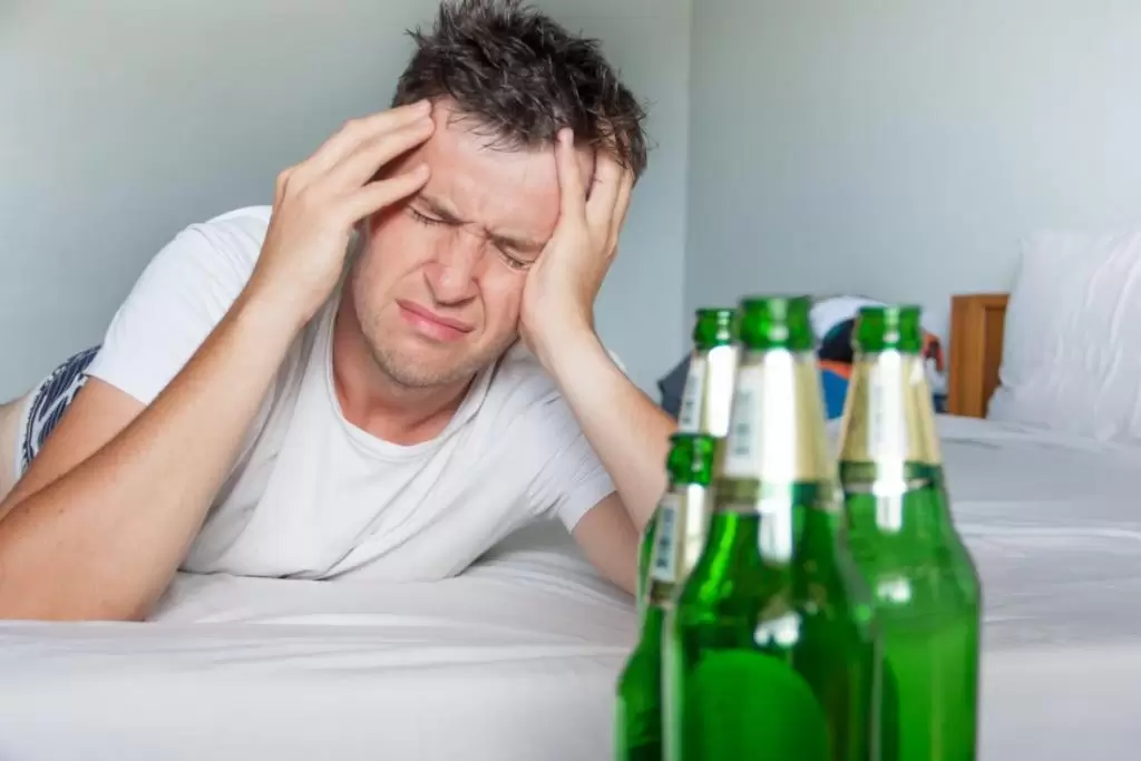 Hangover: Επτά βήματα για να το αντιμετωπίσετε αποτελεσματικά