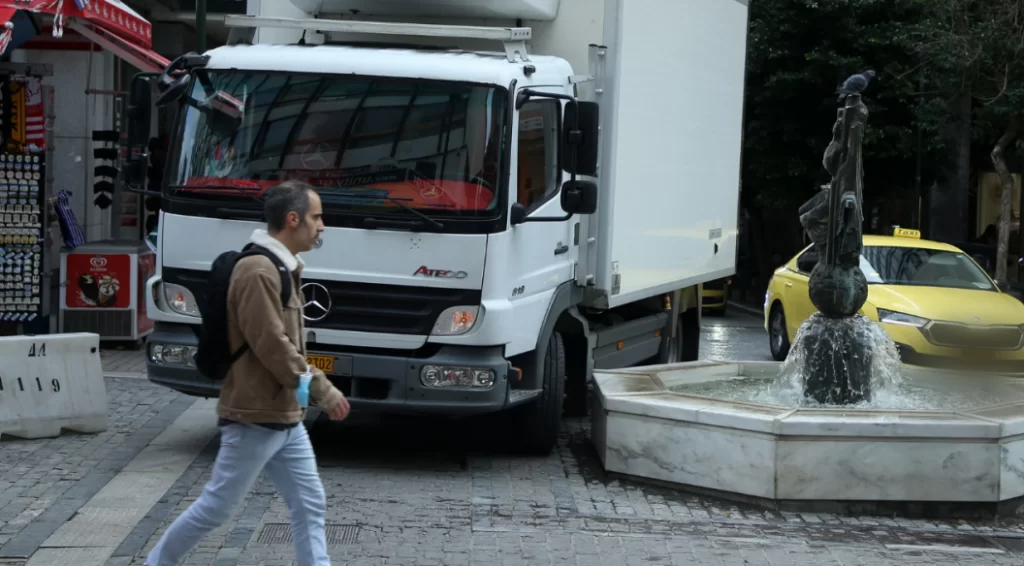 Επιτέλους: Τέλος αυτά τα οχήματα από το κέντρο της Αθήνας – Απαγόρευση κυκλοφορίας τους