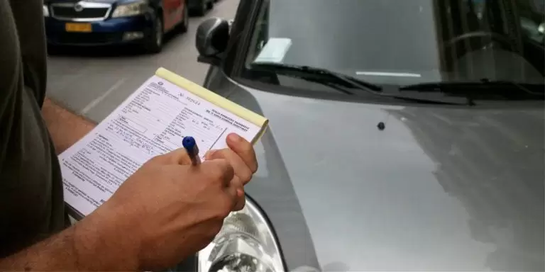 Τέλος οι κλήσεις στο αυτοκίνητο: Τεράστιες αλλαγές – Τι προβλέπει ο νέος νόμος
