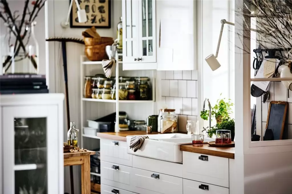 Προσοχή! Έξι πράγματα που δεν πρέπει να αποθηκεύετε στα ντουλάπια της κουζίνας