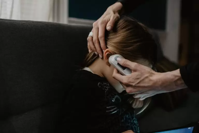 Έχει το παιδί σας πυρετό; Τι πρέπει να φάει για να του πέσει γρήγορα