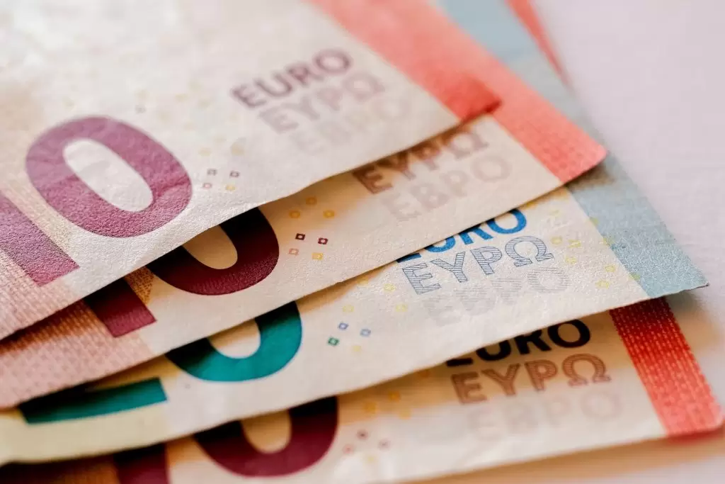 Νέο επίδομα 400 ευρώ: Αιτήσεις ΕΔΩ – Μην χάσετε την ευκαιρία