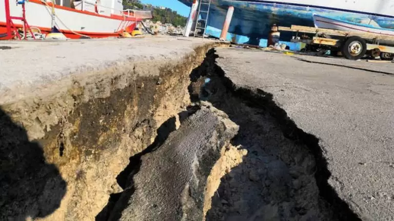 Σεισμός τώρα: Ακούγονται υπόκωφοι κρότοι στη Λέσβο – Αν συμβεί αυτό…