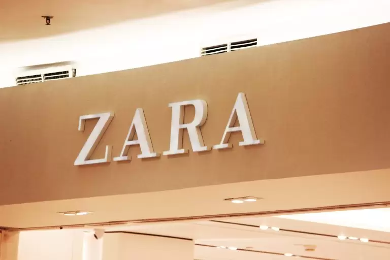 Zara: Τους έφεραν σε απόγνωση οι Κινέζοι – Τι κάνει για να μείνει ζωντανό