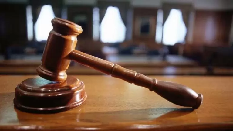 Πλειστηριασμοί: Στο «σφυρί» οικόπεδα, καταστήματα, γραφεία, πάρκινγκ – Δείτε τις τραγικές τιμές