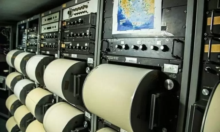 Μυστήριο με το τι θα συμβεί στη Σαντορίνη: Η τελευταία πρόβλεψη Λέκκα