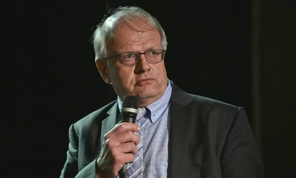 Σεισμός τώρα: Ξεκατίνιασμα σεισμολόγων – Δίωξη του Εισαγγελέα στον Τσελέντη!