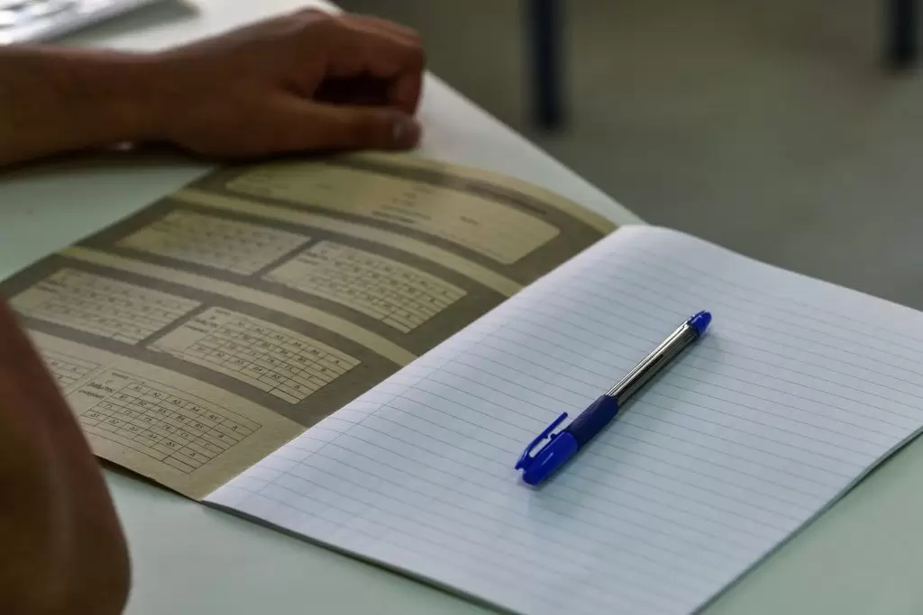 Πανελλήνιες 2023: Ποιοι υποψήφιοι λαμβάνουν το επίδομα των 350 ευρώ