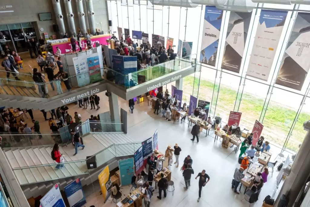 Θέσεις εργασίας: Εκατοντάδες προσλήψεις στη Θεσσαλονίκη – Οι εταιρείες που αναζητούν άμεσα κόσμο