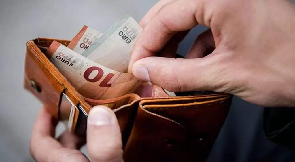 Μισθοί 2023: Άμεση αύξηση σε αυτούς τους εργαζόμενους – Θα ξεπεράσουν τα 1.100 ευρώ