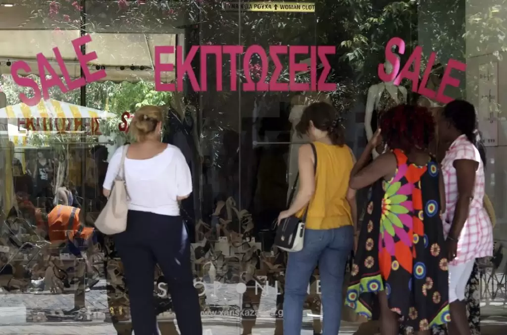 Θερινές εκπτώσεις 2023: Πότε ξεκινούν – Ποια Κυριακή θα είναι ανοιχτά τα καταστήματα