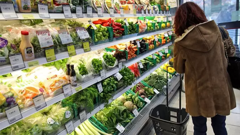 Τρόφιμα: Απελπισία με νέες αυξήσεις – «Εκτοξεύονται» τα βασικά είδη