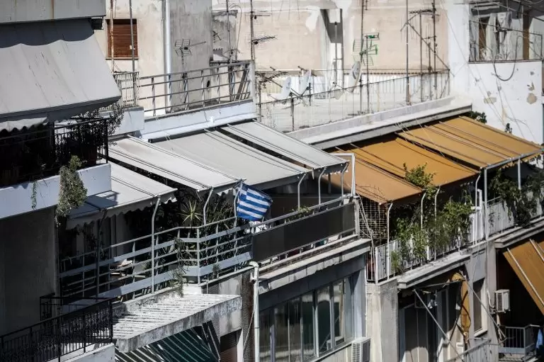 Έκτακτη ανακοίνωση: Νέα προθεσμία για κουφώματα και smarthome με επιδότηση – Πού κάνετε αίτηση