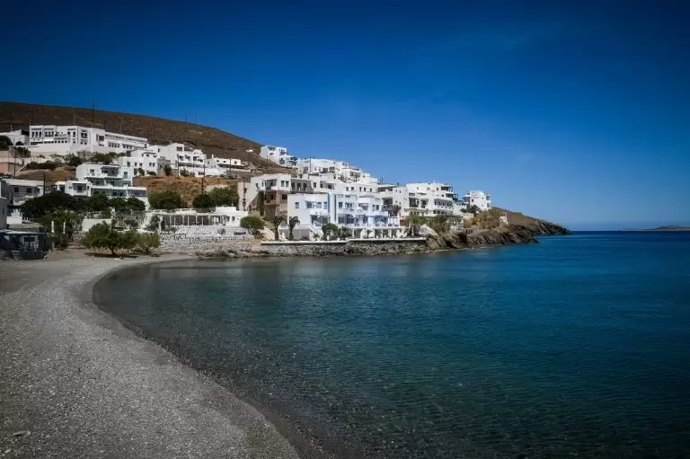 Κοινωνικός Τουρισμός 2023: Η απόλυτη κοροϊδία – Τι άλλαξε φέτος στα «ψιλά γράμματα»