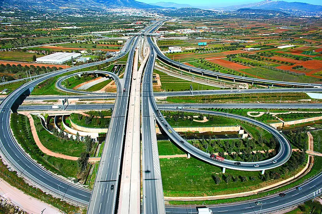 Αυτός θα είναι ο νέος ιδιοκτήτης της Αττικής Οδού: Οι έξι ενδιαφερόμενοι και οι προσφορές που κατέθεσαν