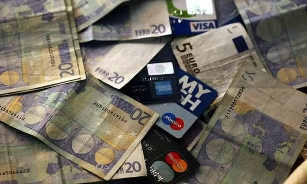Αλλάζουν όλα στις πληρωμές: Τέλος τα μετρητά και οι κάρτες – Μόνο έτσι θα πληρώνουμε πλέον