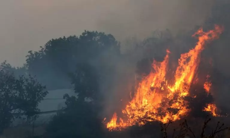 Φωτιά ΤΩΡΑ LIVE: Δείτε πού έχει πυρκαγιές σε όλη την Ελλάδα