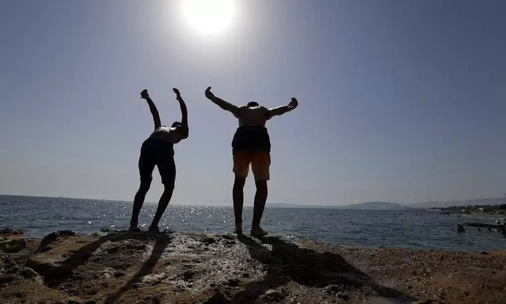 Καιρός: Kαλοκαίρι… not φέτος – Τι δείχνει η τελευταία πρόγνωση