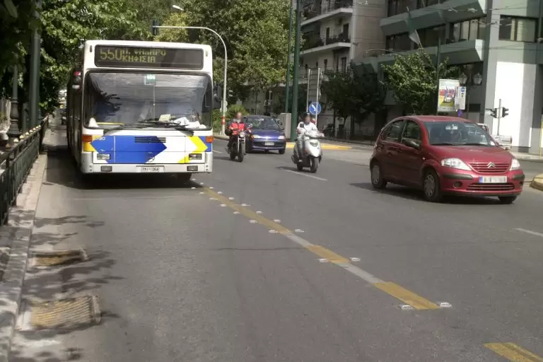 Νέος ΚΟΚ: Μπαίνεις στη λεωφορειολωρίδα – Αυτό το πρόστιμο θα σου έρθει