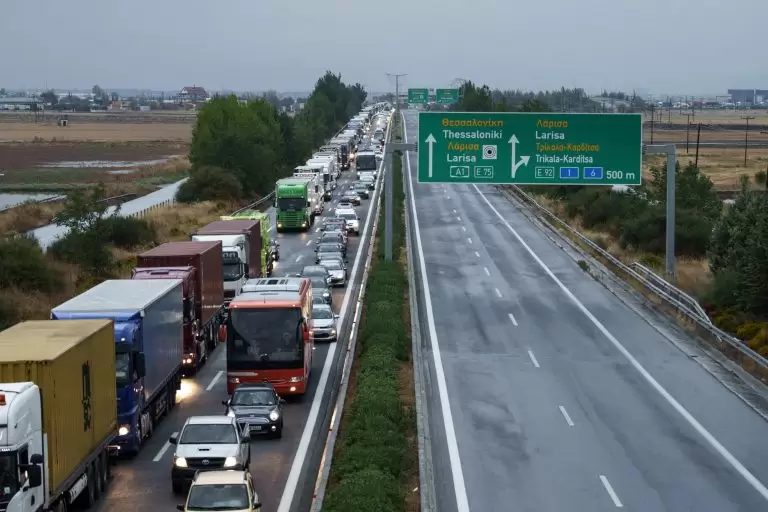 Έκτακτη ανακοίνωση: Προσοχή! Έκλεισε η Εθνική Οδός – Σε κίνδυνο οι οδηγοί