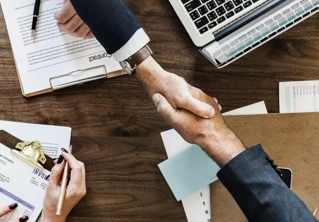 Θέσεις εργασίας: Ζητείται ζευγάρι με μισθό 160.000 ευρώ – Ποια τα καθήκοντα