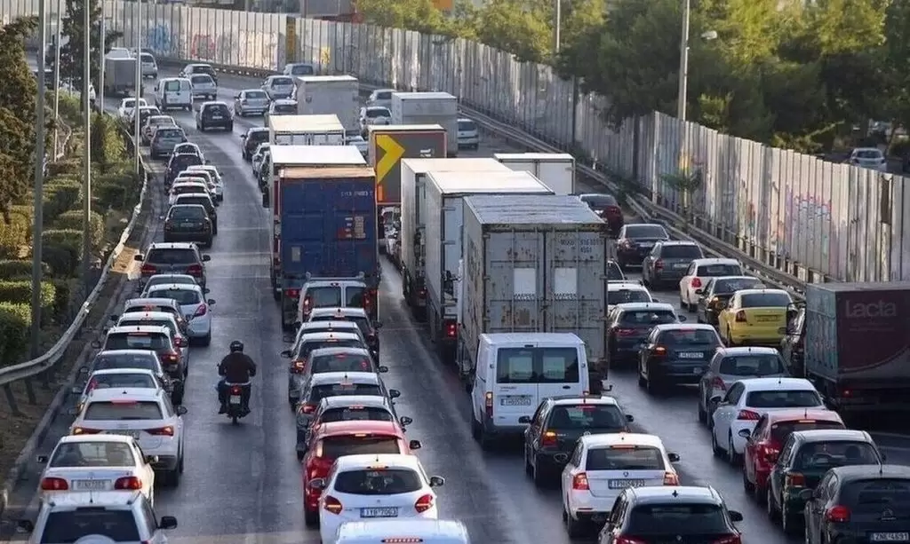 Κίνηση στους δρόμους: Γιατί έχει αυξηθεί στην Αθήνα – Πώς θα ξεμπλοκάρει ο Κηφισός