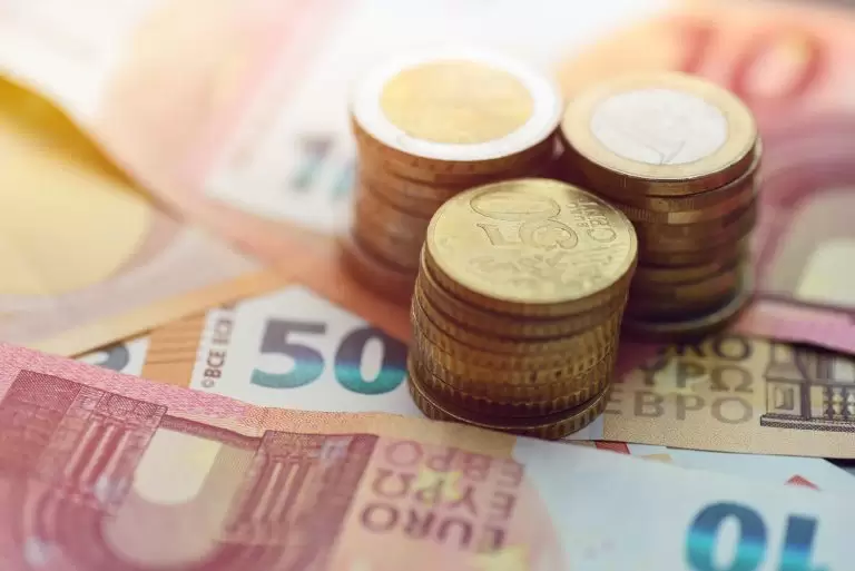Τι αλλάζει σε δάνεια, καταθέσεις και συναλλαγές: Το νέο τοπίο