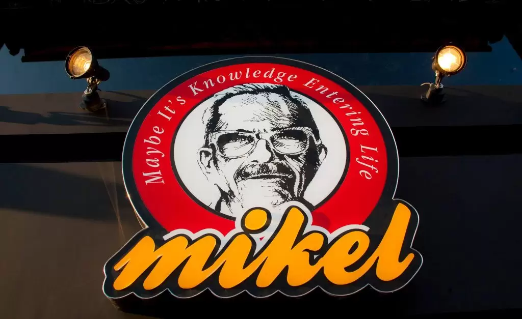 Mikel: Άσχημα νέα – Γιατί κλείνουν το ένα μετά το άλλο
