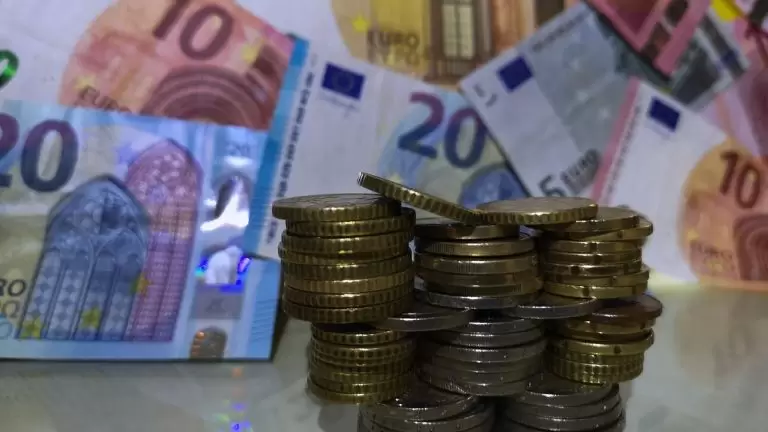 Νέα επιδότηση: Ποιοι μπορούν να πάρουν άμεσα 14.800
