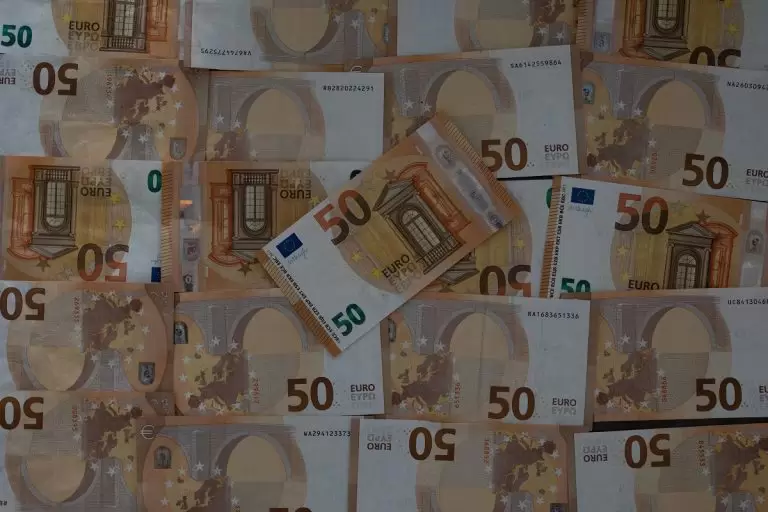 Σας αφορά: Ανατροπή με φορολογική δήλωση 2024 για 1 εκατομμύριο πολίτες – Γλιτώνουν 50 ευρώ