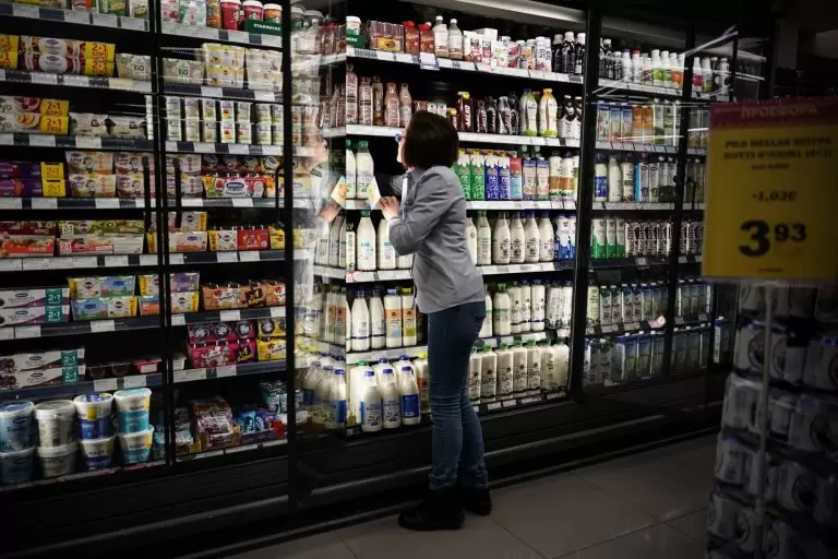 Ακρίβεια: Ποια τρόφιμα εξαιρούνται από τις ρυθμίσεις για τις προσφορές