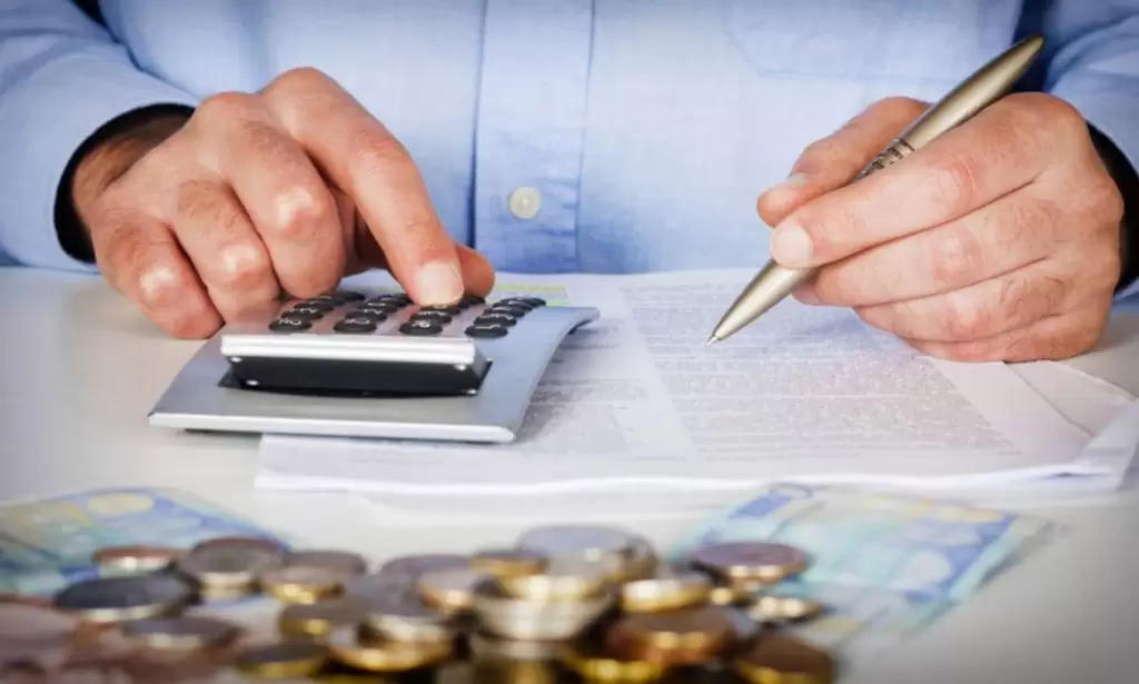 Εφορία: Καταργούνται τα πάντα – Μόνο έτσι θα γίνονται συναλλαγές