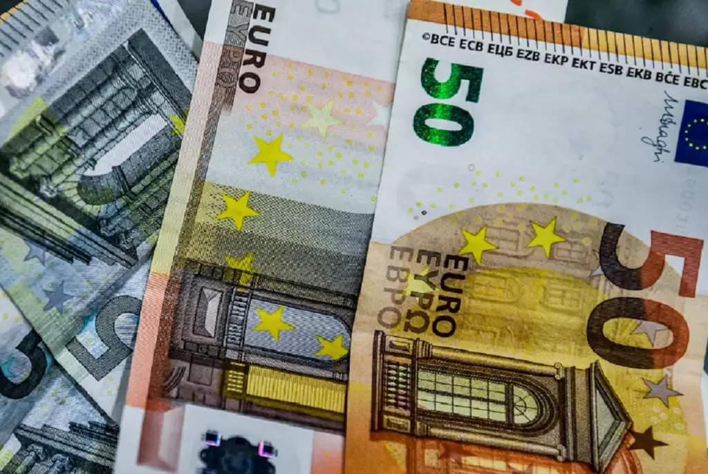 Youth Pass 2024: Για λίγες μέρες αίτηση για διπλό voucher 300 ευρώ στο gov.gr