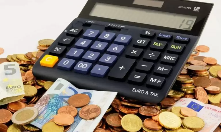 Χρέη στο Δημόσιο: Ανοίγουν ξανά οι ρυθμίσεις των 120, 100 και 72 δόσεων