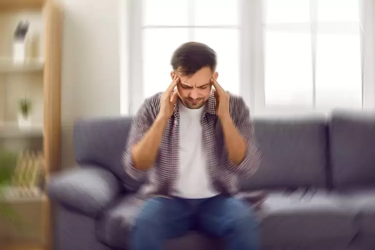Σηκωθήκατε απότομα και ζαλιστήκατε; Είναι πιθανό να κινδυνεύετε από αυτή τη σοβαρή νόσο