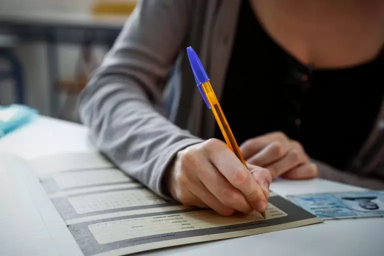 Πότε αρχίζουν οι Πανελλήνιες 2025: Πρόγραμμα, ημερομηνίες, ύλη