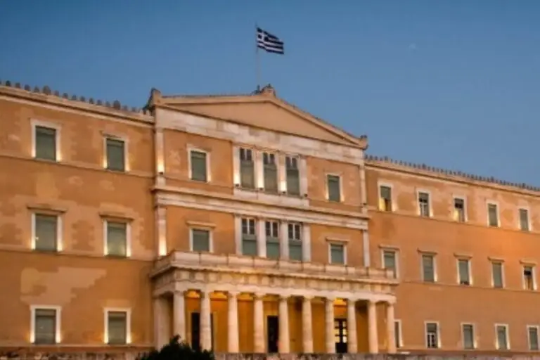 Αδιανόητο! Δείτε τον μισθό που παίρνει ο Πρόεδρος της Δημοκρατίας