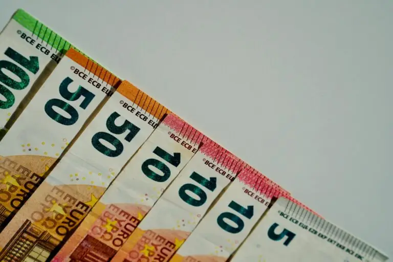 Επίδομα «δώρο» 2.000 ευρώ από το κράτος – Τελειώνει η προθεσμία
